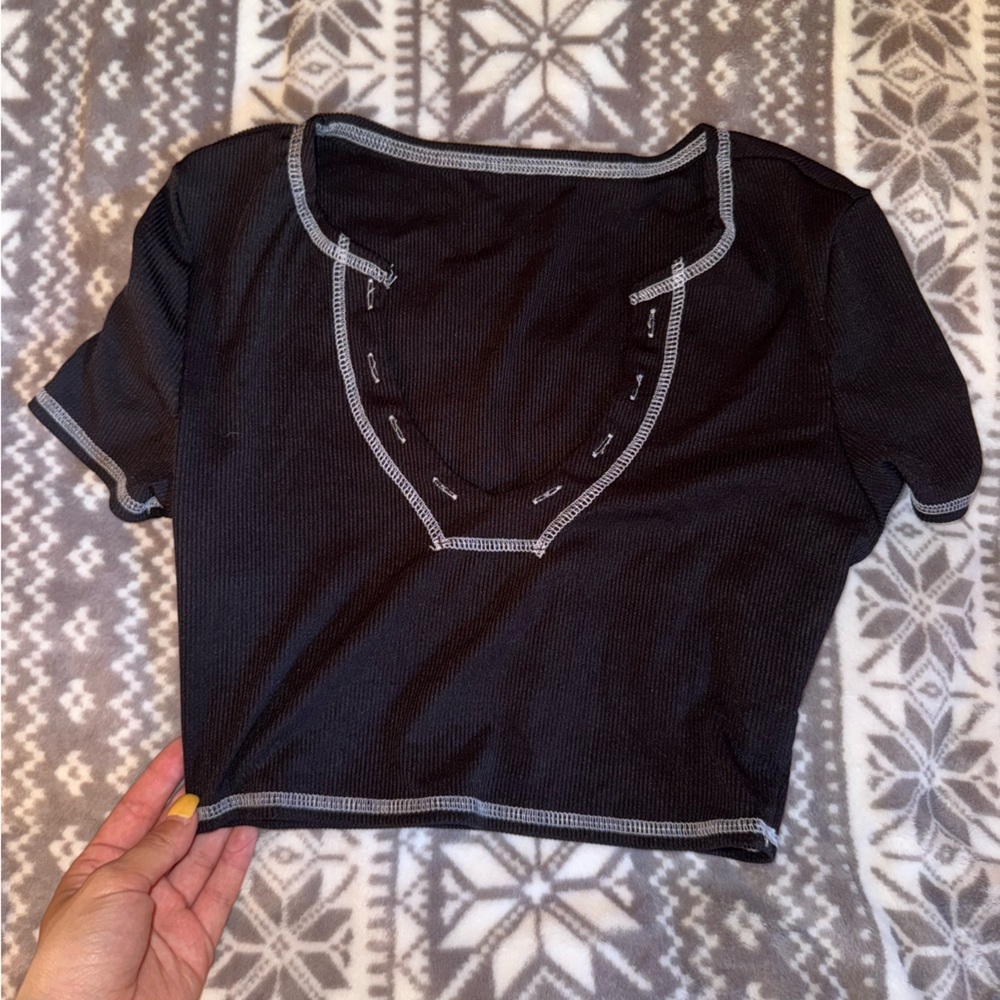 SHEIN Black Ribbed Knit Top